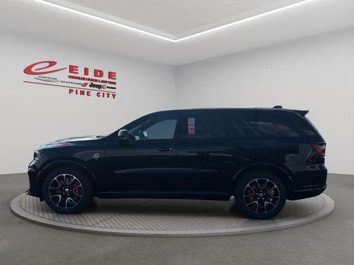 DB Black Clearcoat 2026 Dodge Durango SRT Jailbreak AWD