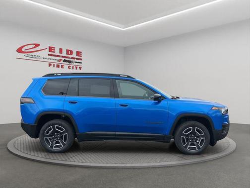 Hydro Blue Pearlcoat 2026 Jeep Cherokee Limited