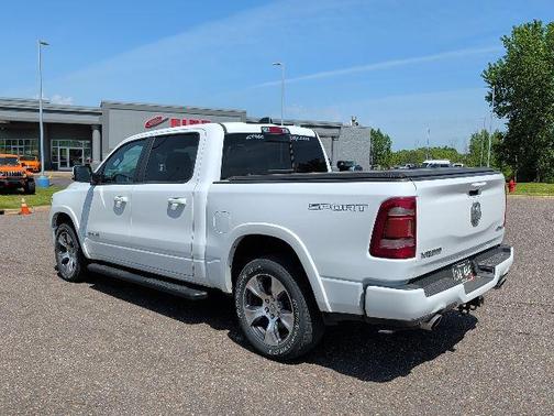 Bright White Clearcoat 2022 RAM 1500 Laramie