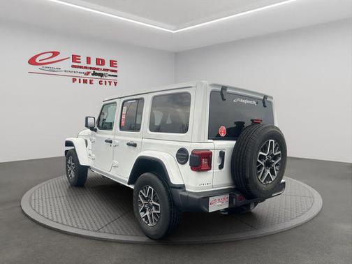Bright White Clearcoat 2024 Jeep Wrangler 4-Door Sahara 4x4