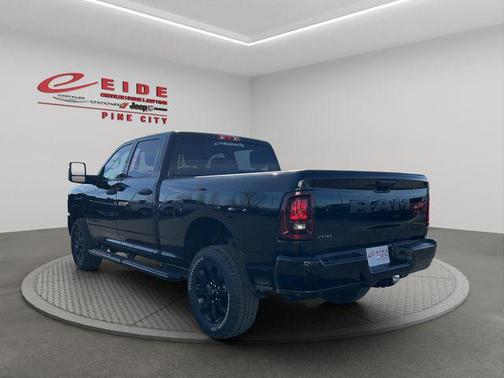 2026 RAM 2500 Big Horn Crew Cab 4x4 6'4' Box