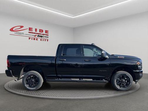 2026 RAM 2500 Big Horn Crew Cab 4x4 6'4' Box
