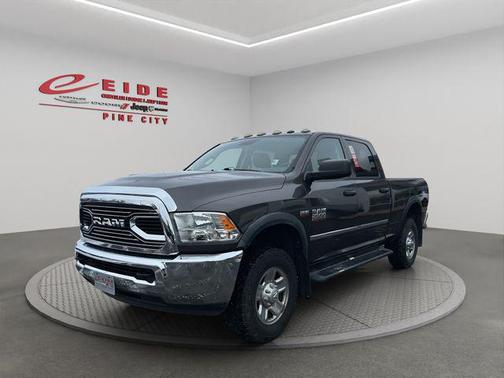 2017 RAM 2500 Tradesman Crew Cab 4x4 6'4' Box