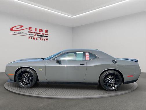Destroyer Gray Clearcoat 2023 Dodge Challenger R/T Scat Pack