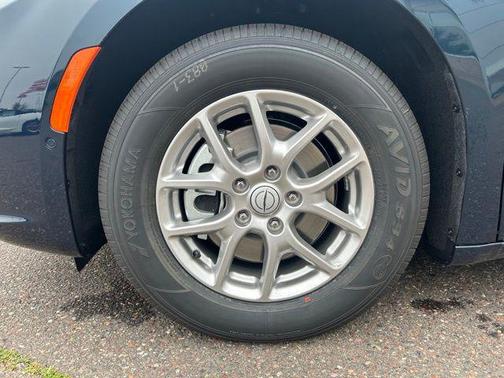 2025 Chrysler Pacifica L