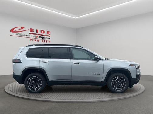 Silver Zynith Clearcoat 2026 Jeep Cherokee Limited