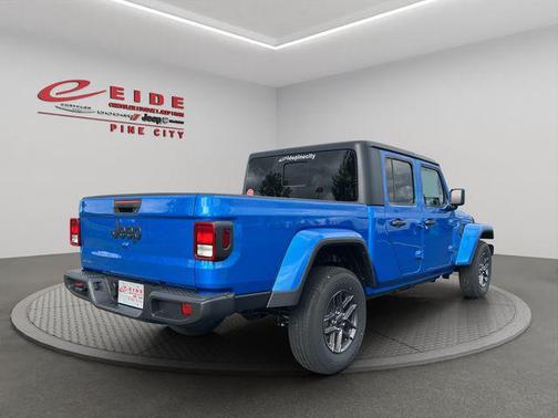 2025 Jeep Gladiator Sport S