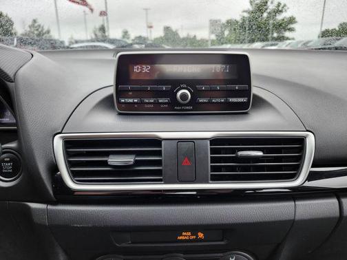 2014 Mazda Mazda3 i Sport