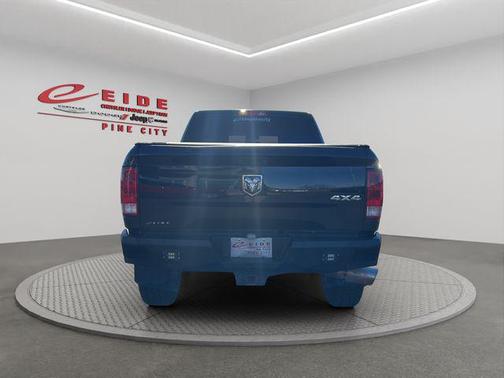 2018 RAM 2500 Tradesman Crew Cab 4x4 6'4' Box