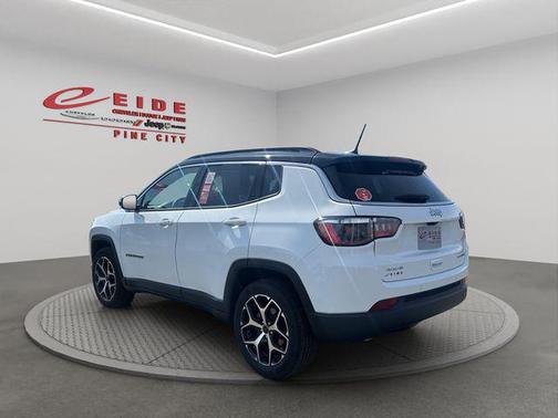 Bright White Clearcoat 2025 Jeep Compass Limited