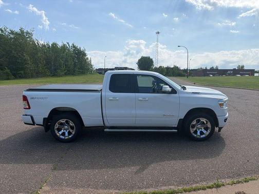 Bright White Clearcoat 2022 RAM 1500 Big Horn/Lone Star