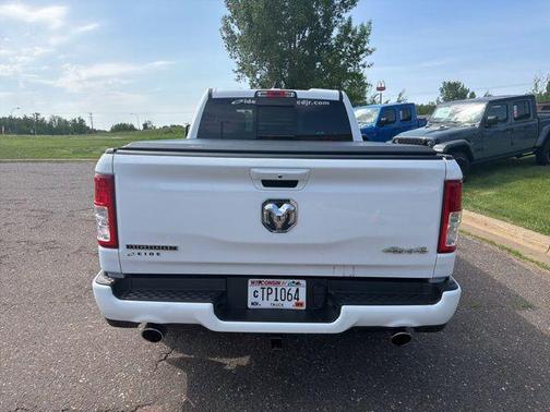Bright White Clearcoat 2022 RAM 1500 Big Horn/Lone Star