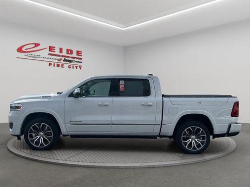 Bright White Clearcoat 2026 RAM 1500 ST