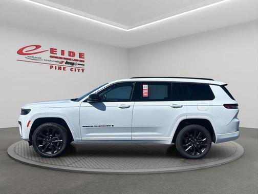 Bright White Clearcoat 2026 Jeep Grand Cherokee L Limited