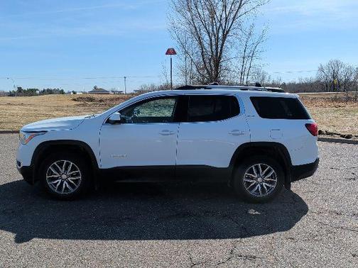 Summit White 2019 GMC Acadia SLE-2