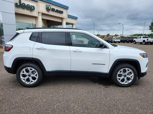 2025 Jeep Compass Latitude