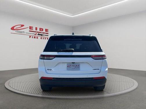 Bright White Clearcoat 2024 Jeep Grand Cherokee Limited