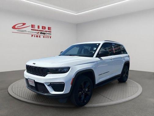 Bright White Clearcoat 2024 Jeep Grand Cherokee Limited