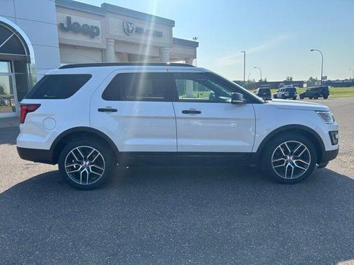 2016 Ford Explorer Sport
