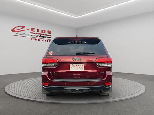 2021 Jeep Grand Cherokee Laredo