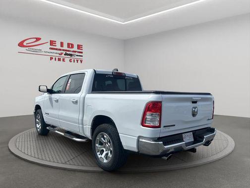 Bright White Clearcoat 2021 RAM 1500 Big Horn/Lone Star