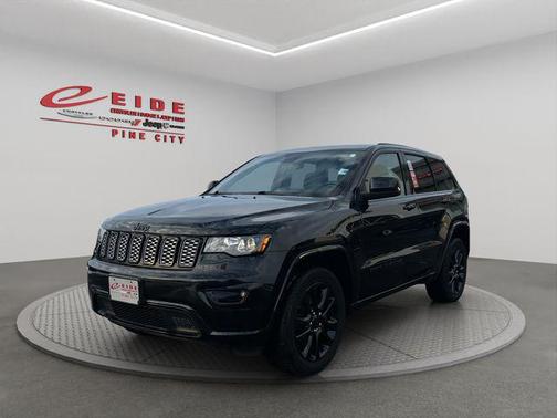 2021 Jeep Grand Cherokee Laredo