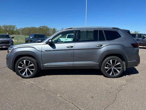 2024 Volkswagen Atlas 2.0T SEL Premium R-Line 4MOTION