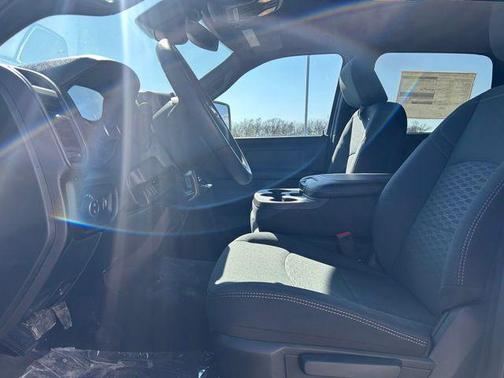 2025 RAM 3500 Tradesman Crew Cab 4x4 6'4' Box