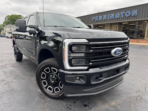 Agate Black Metallic 2025 Ford F-250 Platinum