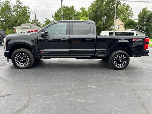 Agate Black Metallic 2025 Ford F-250 Platinum