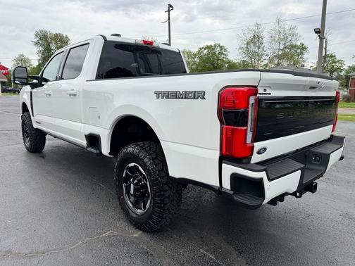 Star White Metallic Tri-Coat 2026 Ford F-250 Platinum