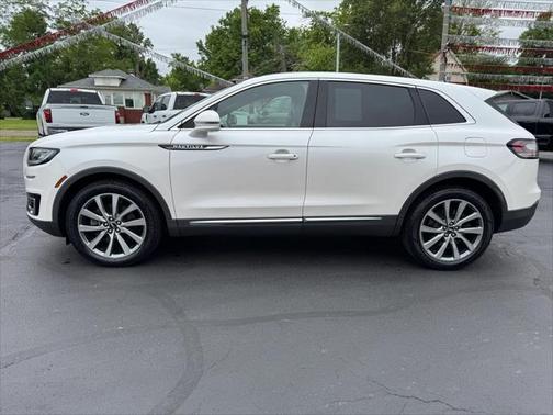 2019 Lincoln Nautilus Select