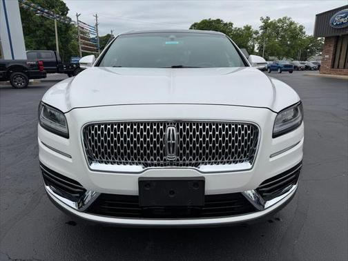 2019 Lincoln Nautilus Select