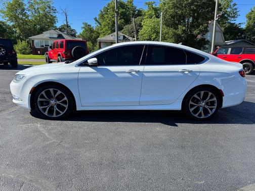 Bright White Clearcoat 2016 Chrysler 200 C