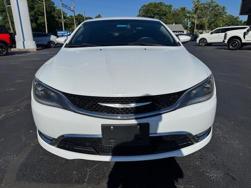 Bright White Clearcoat 2016 Chrysler 200 C