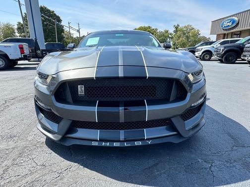 2017 Ford Shelby GT350 Base