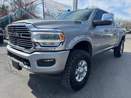 2024 RAM 2500 Laramie Crew Cab 4x4 6'4' Box