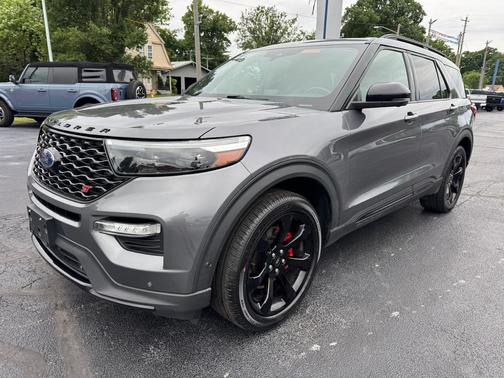 Carbonized Gray Metallic 2021 Ford Explorer ST
