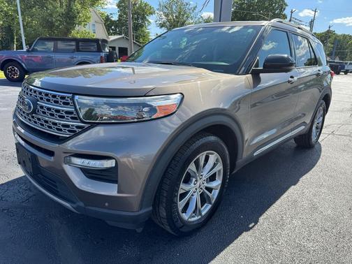 Stone Gray Metallic 2021 Ford Explorer Limited