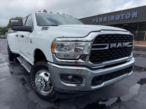 2024 RAM 3500 Big Horn Crew Cab 4x4 8' Box