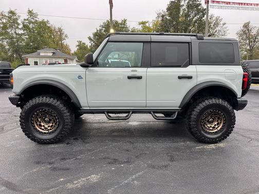2022 Ford Bronco Black Diamond