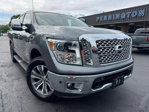 2017 Nissan Titan SL