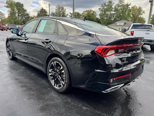 2021 Kia K5 GT-Line