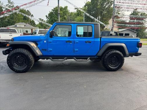 2021 Jeep Gladiator Sport