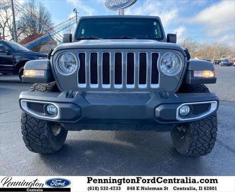 Photo 2 of 29 of 2019 Jeep Wrangler Unlimited Sahara