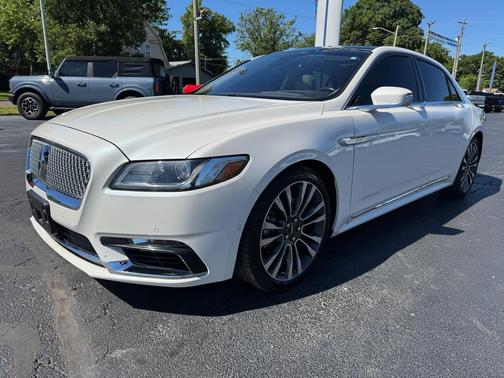 White Platinum MET TRI-Coat 2018 Lincoln Continental Reserve