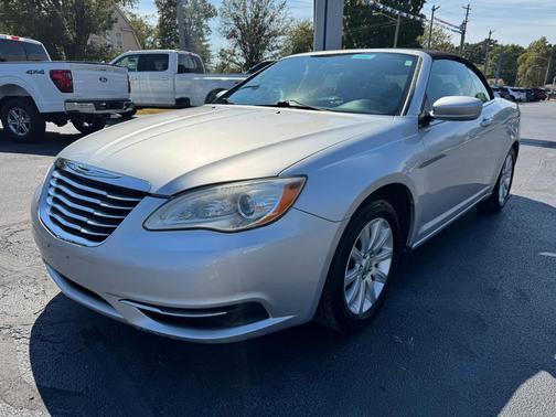 2011 Chrysler 200 Touring