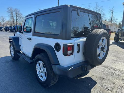 2022 Jeep Wrangler Sport S