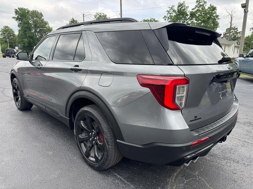 Carbonized Gray Metallic 2023 Ford Explorer ST