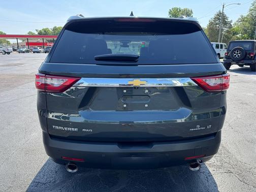 Graphite Metallic 2020 Chevrolet Traverse LT Leather
